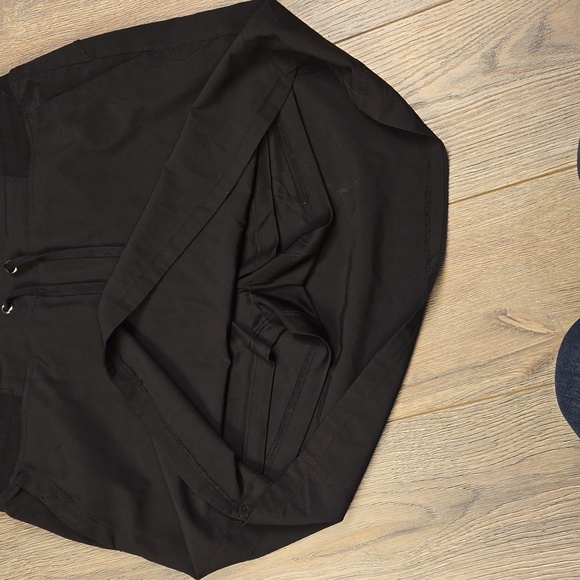 Point Zero black elasticized waistband drawstring skort, size medium - Picture 3 of 6